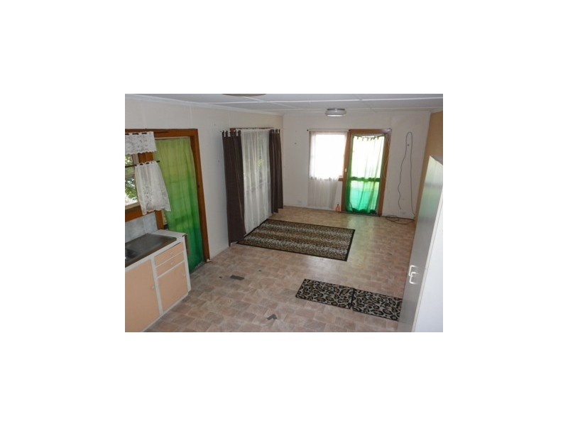 2/37 Cnr Petrie and Eden Avenue, Rainbow Bay QLD 4225