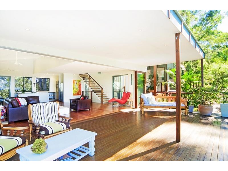 90 Blamey Dr, Currumbin QLD 4223