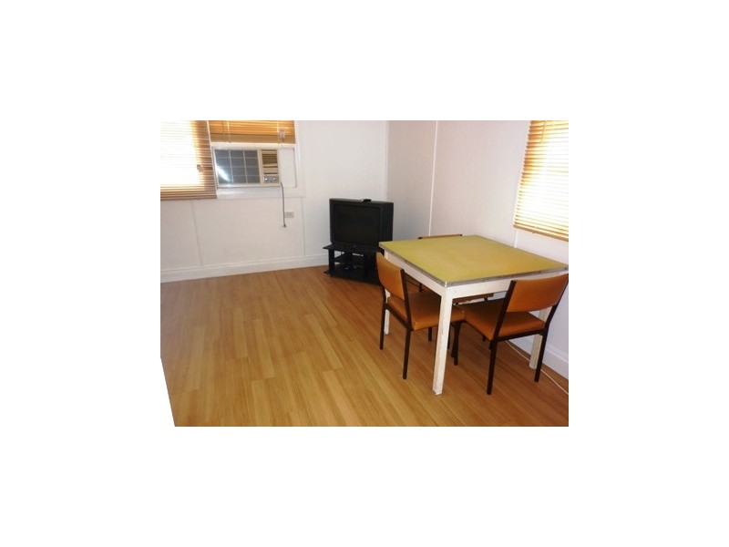 *28 Hill Street, Coolangatta QLD 4225