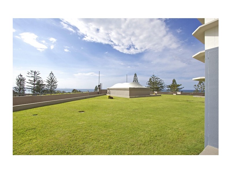 2/66 Marine Parade, Coolangatta QLD 4225