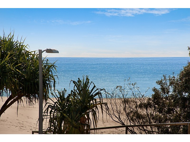 102 Pacific Parade, Bilinga QLD 4225