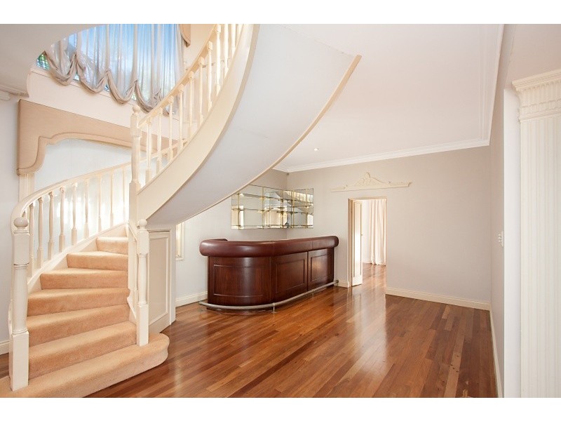 102 Pacific Parade, Bilinga QLD 4225