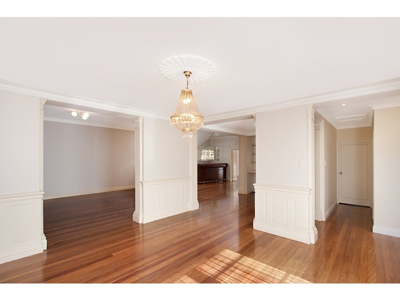 102 Pacific Parade, Bilinga QLD 4225