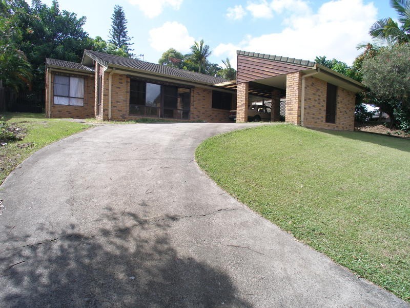 8 Pocock Court, Currumbin Waters QLD 4223