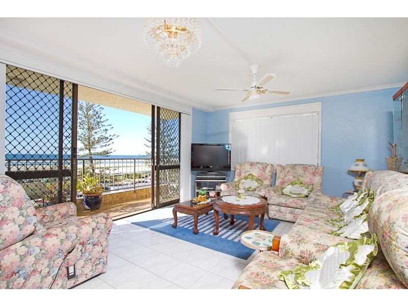 17/34 Musgrave Street ‘Centre Court’, Kirra QLD 4225