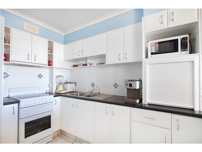 17/34 Musgrave Street ‘Centre Court’, Kirra QLD 4225