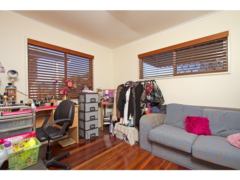 4/2 Haig St ‘Lynford Lodge’, Kirra QLD 4225