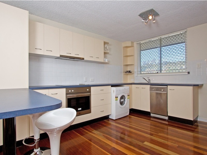 8/7 Coolangatta Road, Kirra QLD 4225