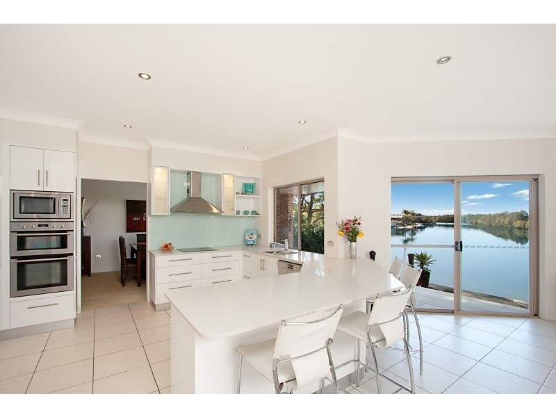 96 Old Ferry Road, Banora Point NSW 2486