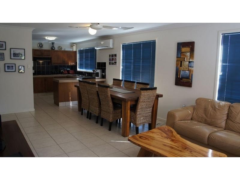 2/137` Sunset Blvd, Tweed Heads West NSW 2485