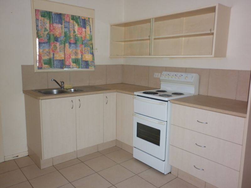 2/41 Coolangatta Road, Kirra QLD 4225