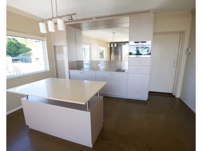 2/796 Pacific Parade, Currumbin QLD 4223