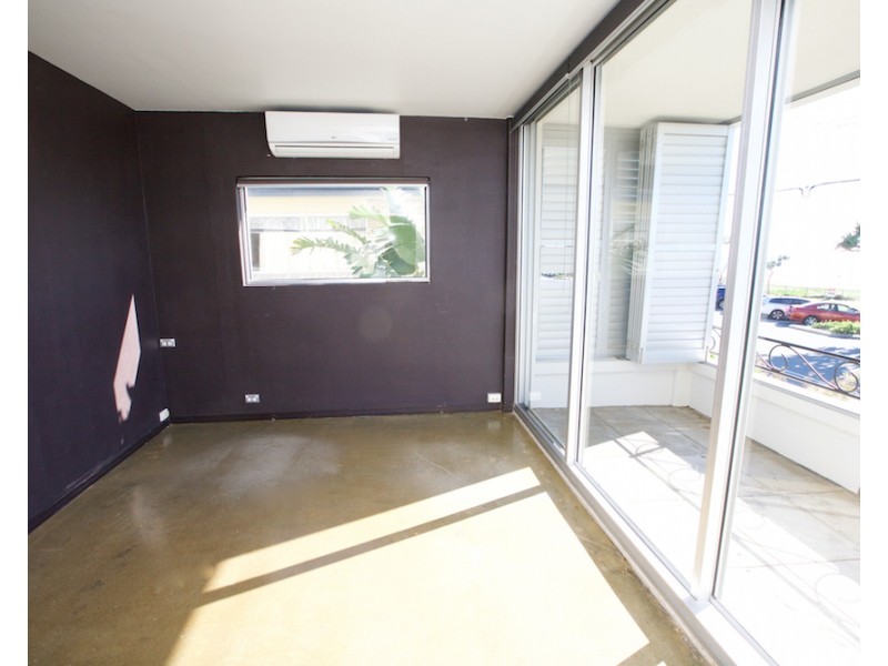 2/796 Pacific Parade, Currumbin QLD 4223