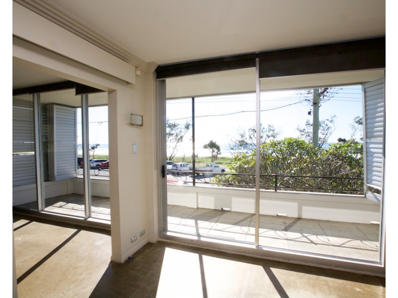 2/796 Pacific Parade, Currumbin QLD 4223