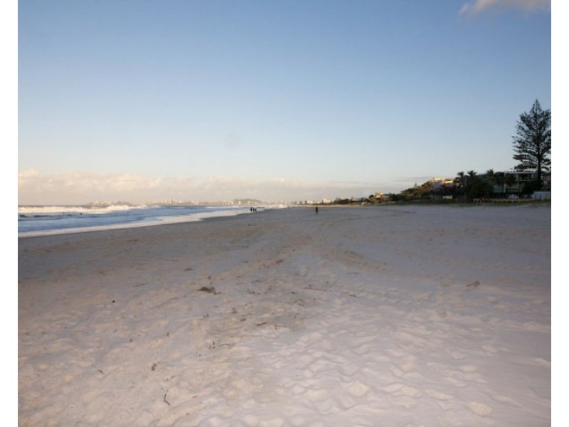 2/796 Pacific Parade, Currumbin QLD 4223