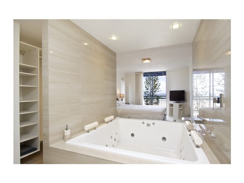 Coolangatta QLD 4225