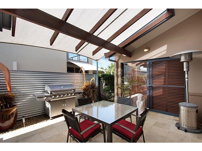 22 Korina Ave, Kirra QLD 4225