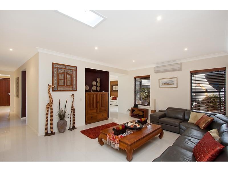 22 Korina Ave, Kirra QLD 4225