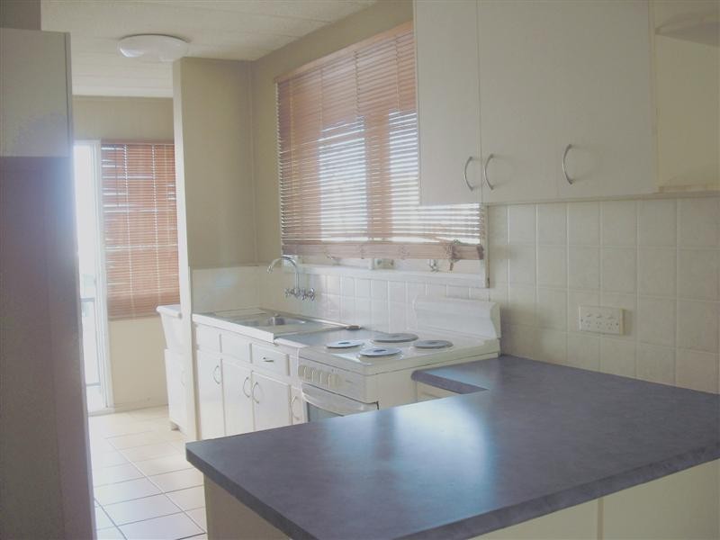 6/30 Powell Cresent, Coolangatta QLD 4225