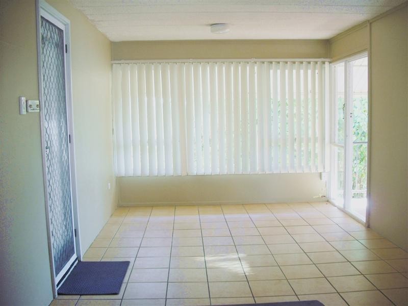 6/30 Powell Cresent, Coolangatta QLD 4225