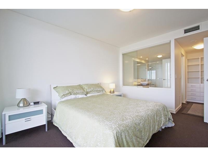 2 Creek Street, Kirra QLD 4225