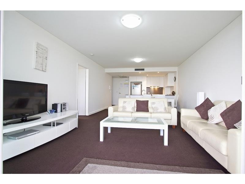 2 Creek Street, Kirra QLD 4225