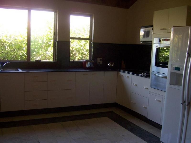 6 Beaconsfield Drive, Burleigh Heads QLD 4220