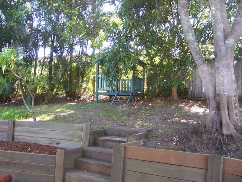 6 Beaconsfield Drive, Burleigh Heads QLD 4220