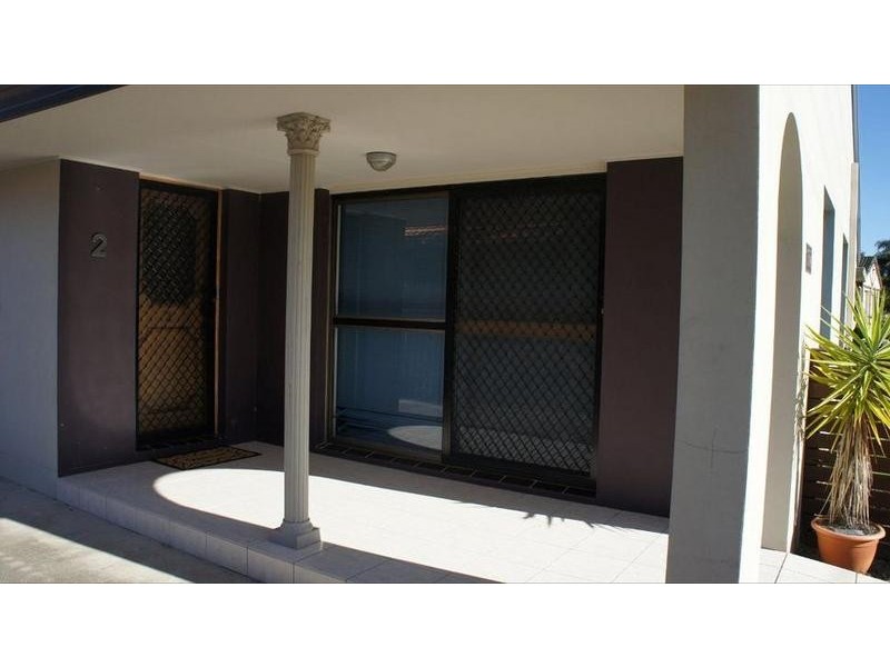 2/137 Sunset Blvd, Tweed Heads West NSW 2485