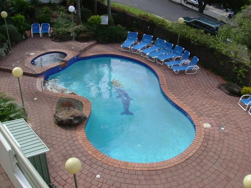 2/23 Garrick Street CHATEAU ROYAL, Coolangatta QLD 4225