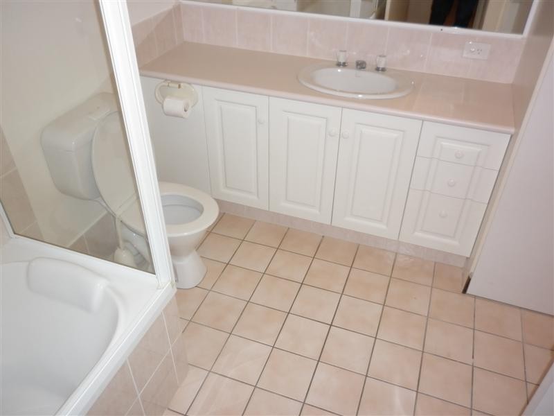 7/14 Douglas Street, Kirra QLD 4225