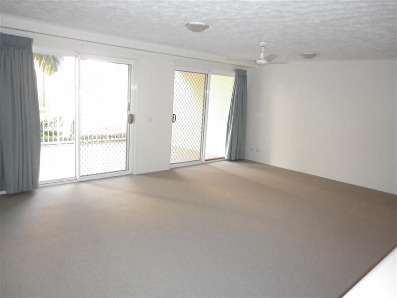 7/14 Douglas Street, Kirra QLD 4225