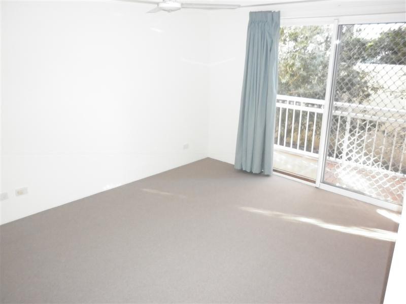 7/14 Douglas Street, Kirra QLD 4225