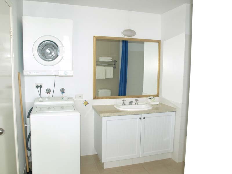 432/87 Griffith Street Calypso Plaza, Coolangatta QLD 4225