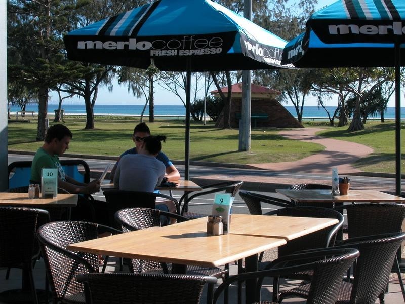 8/22 Marine Parade, Kirra QLD 4225