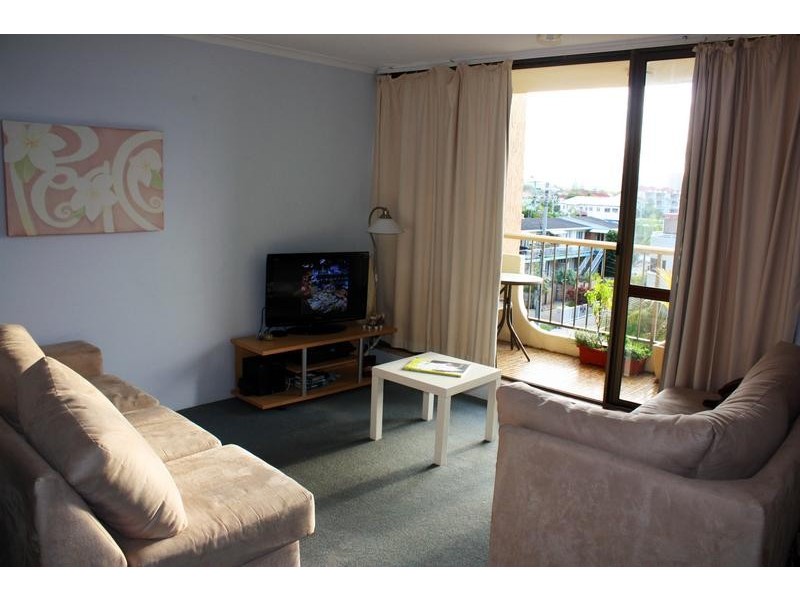 8/22 Marine Parade, Kirra QLD 4225