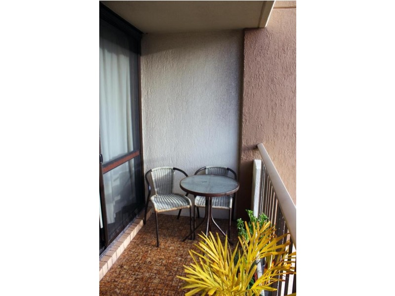 8/22 Marine Parade, Kirra QLD 4225