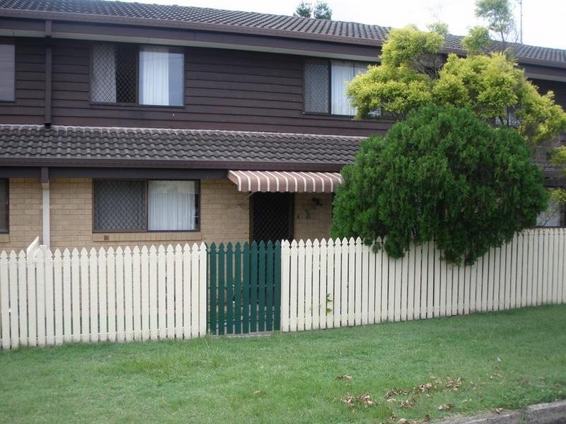 4/8 Bolton Street, Kirra QLD 4225