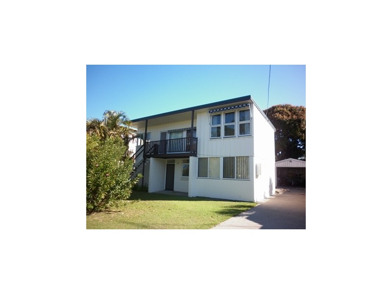 1/4 Flores Avenue, Palm Beach QLD 4221