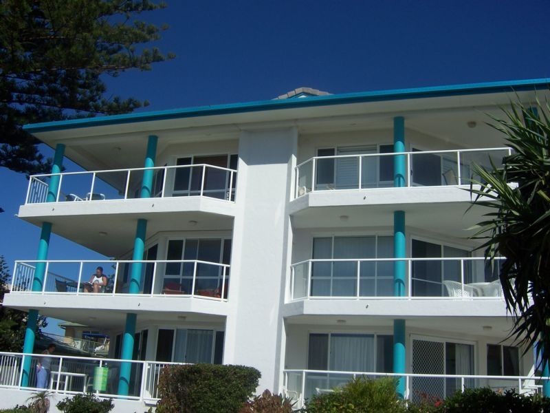 1/359 Golden Four Drive, Bilinga QLD 4225