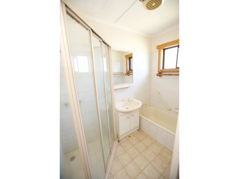 4/18 Haig Street, Kirra QLD 4225