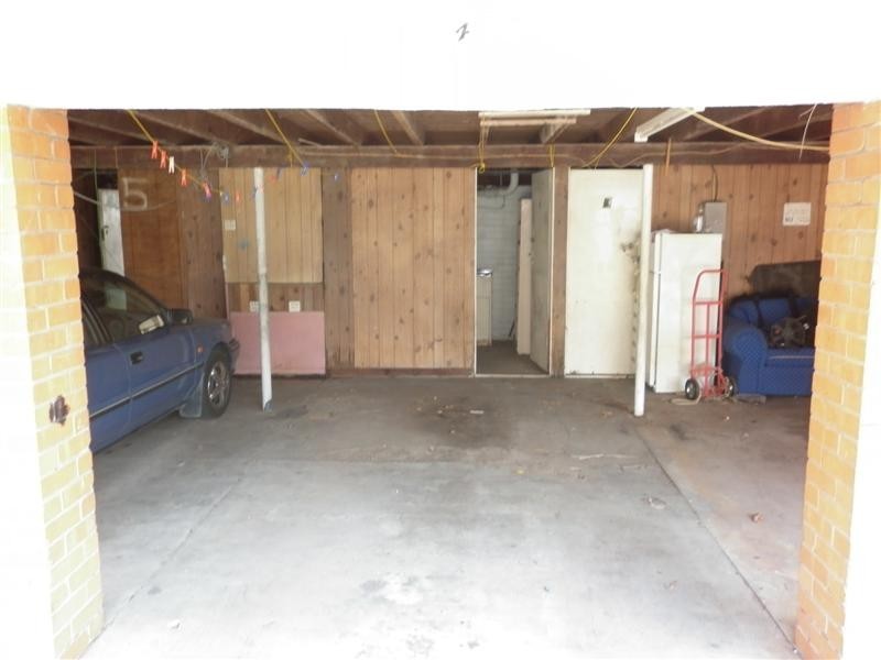 4/4 Johnson Street, Kirra QLD 4225