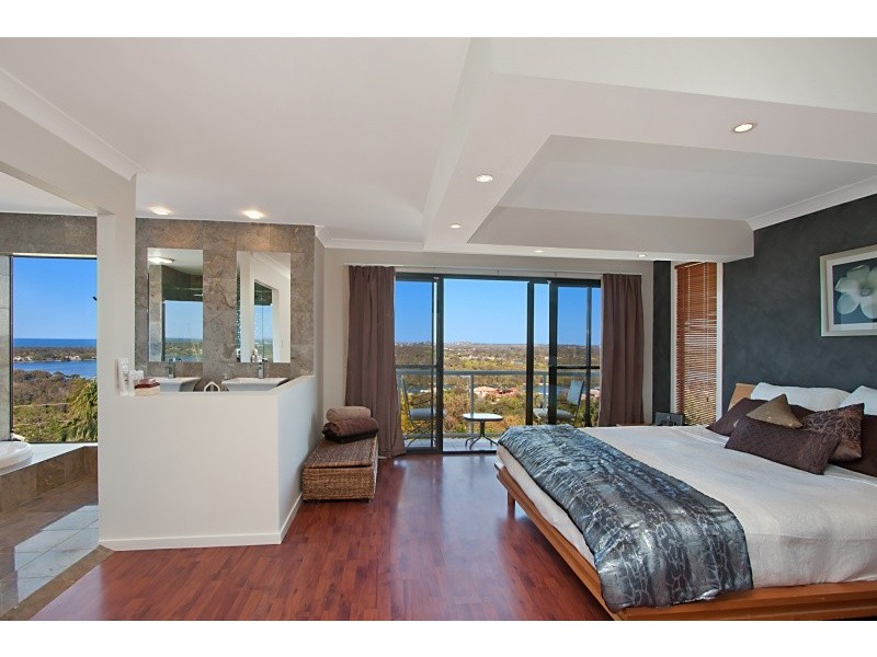 22 Bluehaze Crescent, Banora Point NSW 2486