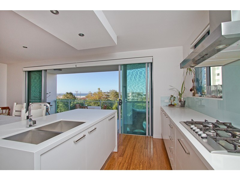 10/9 ‘South Beach Apartments’ South Street, Kirra QLD 4225