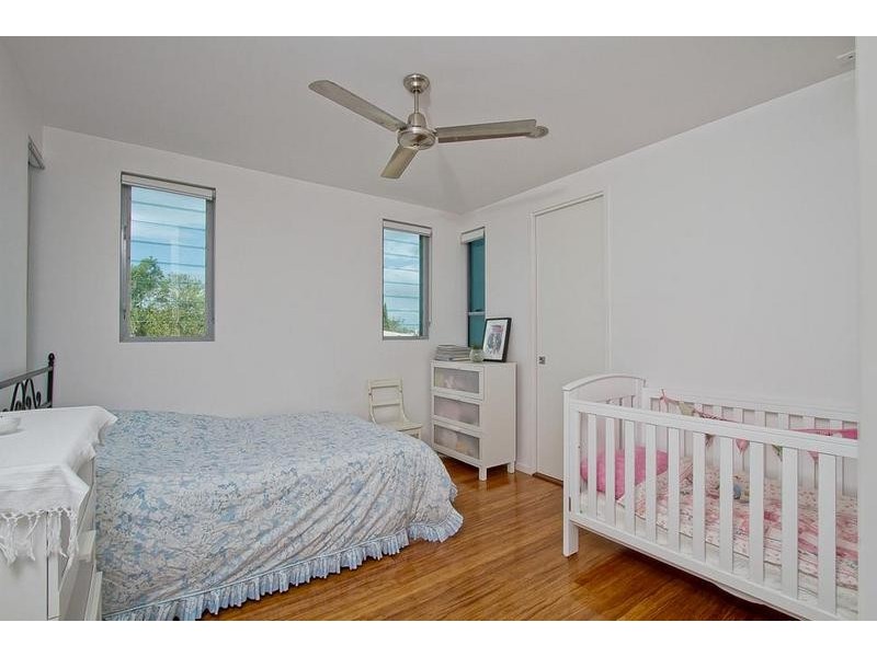 10/9 ‘South Beach Apartments’ South Street, Kirra QLD 4225