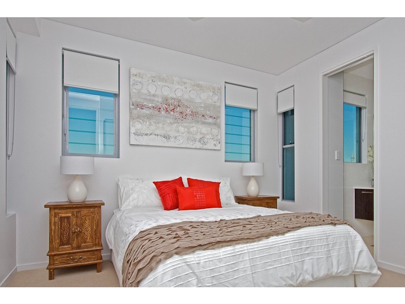 10/9 ‘South Beach Apartments’ South Street, Kirra QLD 4225