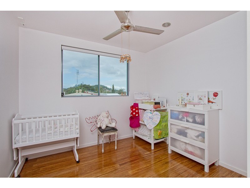 10/9 ‘South Beach Apartments’ South Street, Kirra QLD 4225