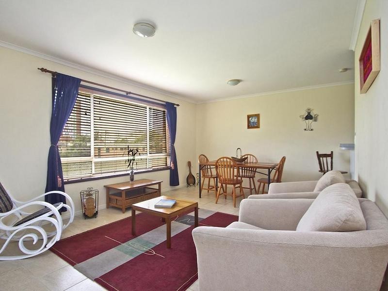 6/39 Coolangatta Road, Kirra QLD 4225