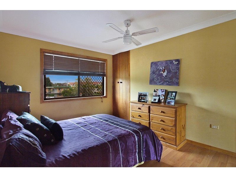 4/35 Coolangatta Rd, Kirra QLD 4225