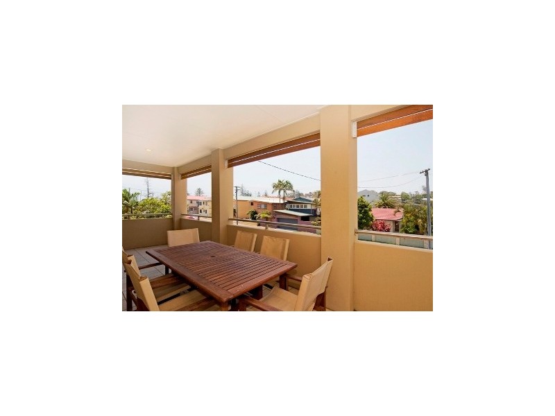 1/13 Lord St, Kirra QLD 4225